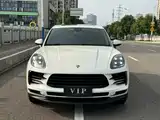 Photo 2 - Porsche Macan