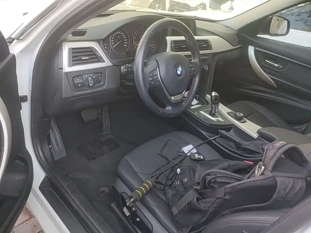 BMW 3 Series 2014 320Li Fashion фото 16