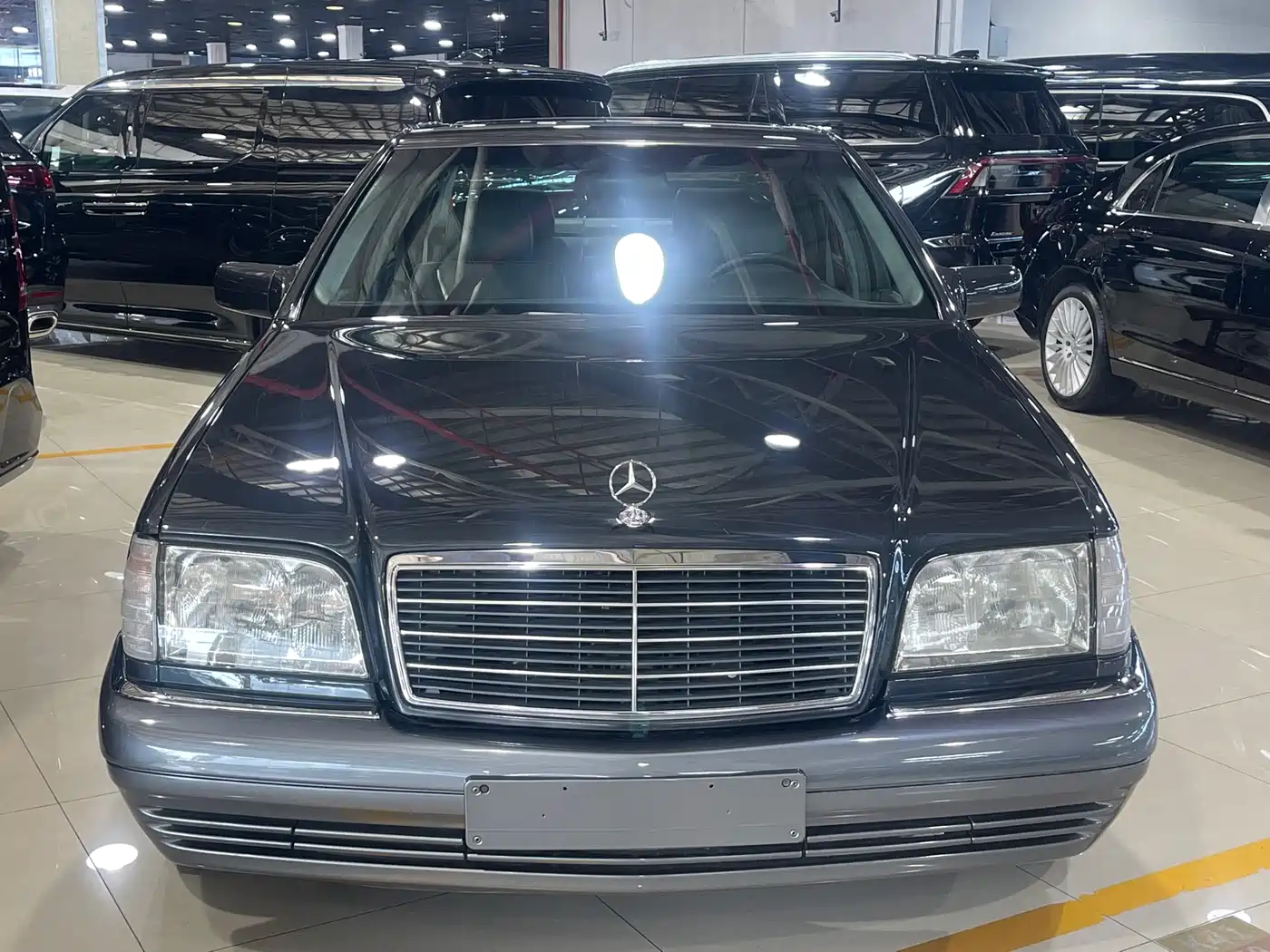 Mercedes-Benz S-Class 1995