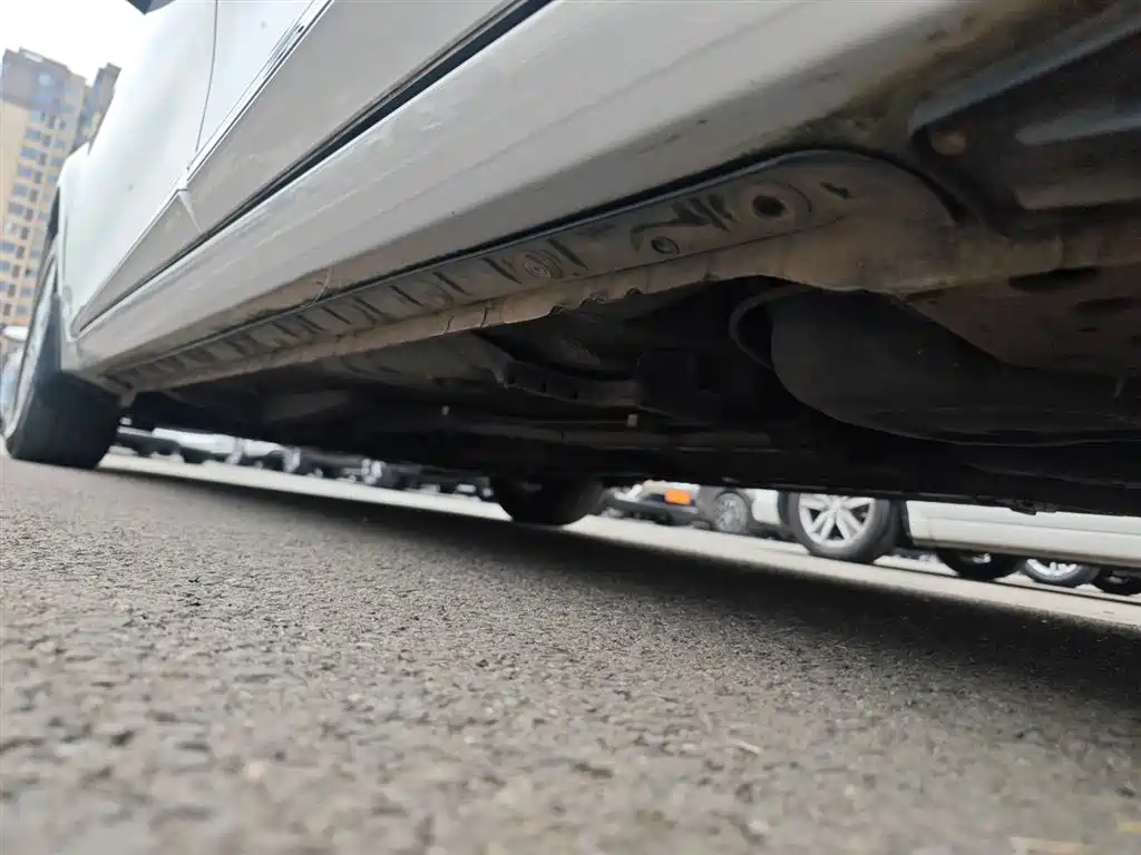 Toyota Corolla 2014 1.6L CVT GL-i фото 22