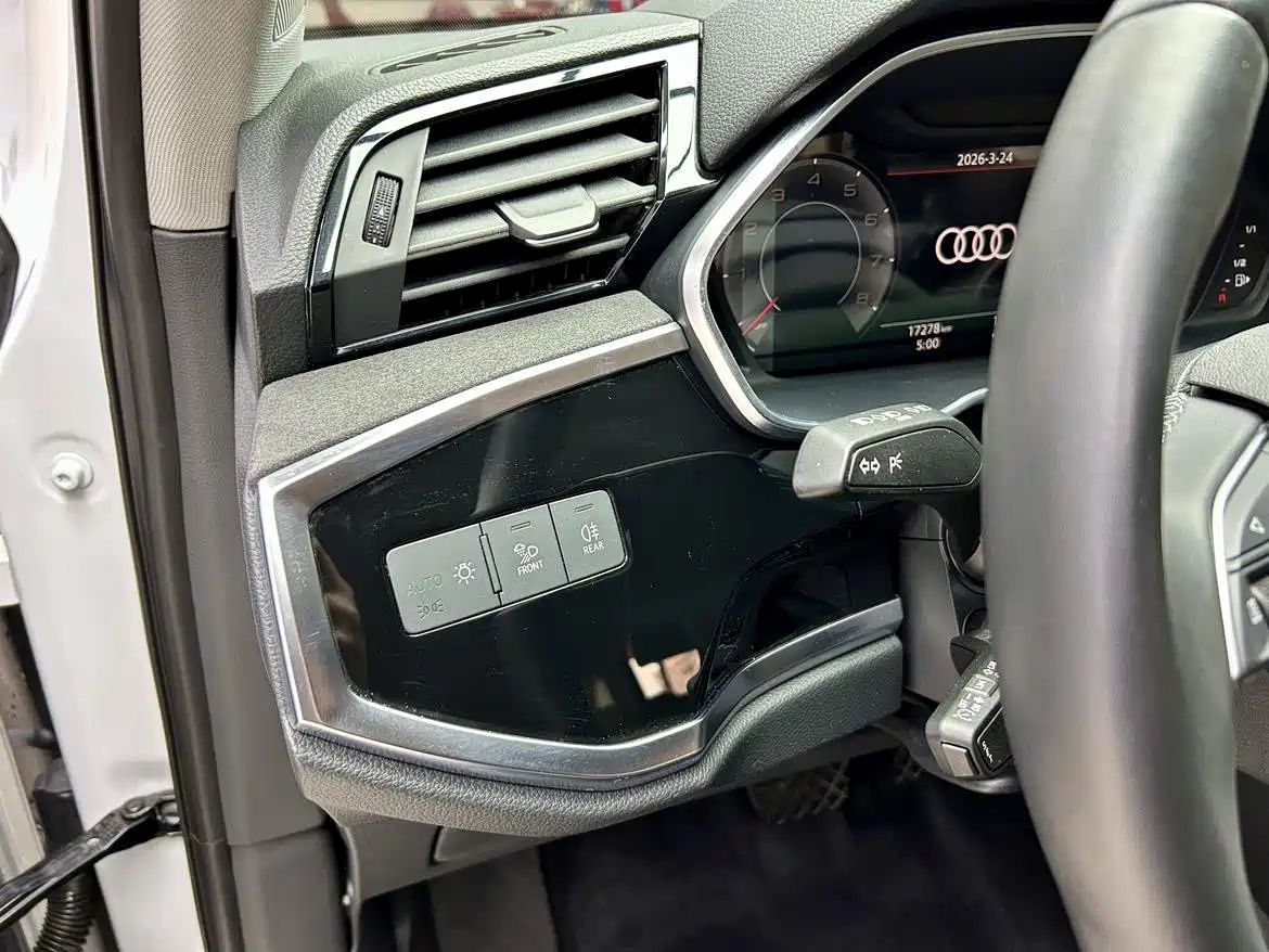 Audi Q3 2023 35 TFSI Fashion Dynamic (1.4T) фото 18