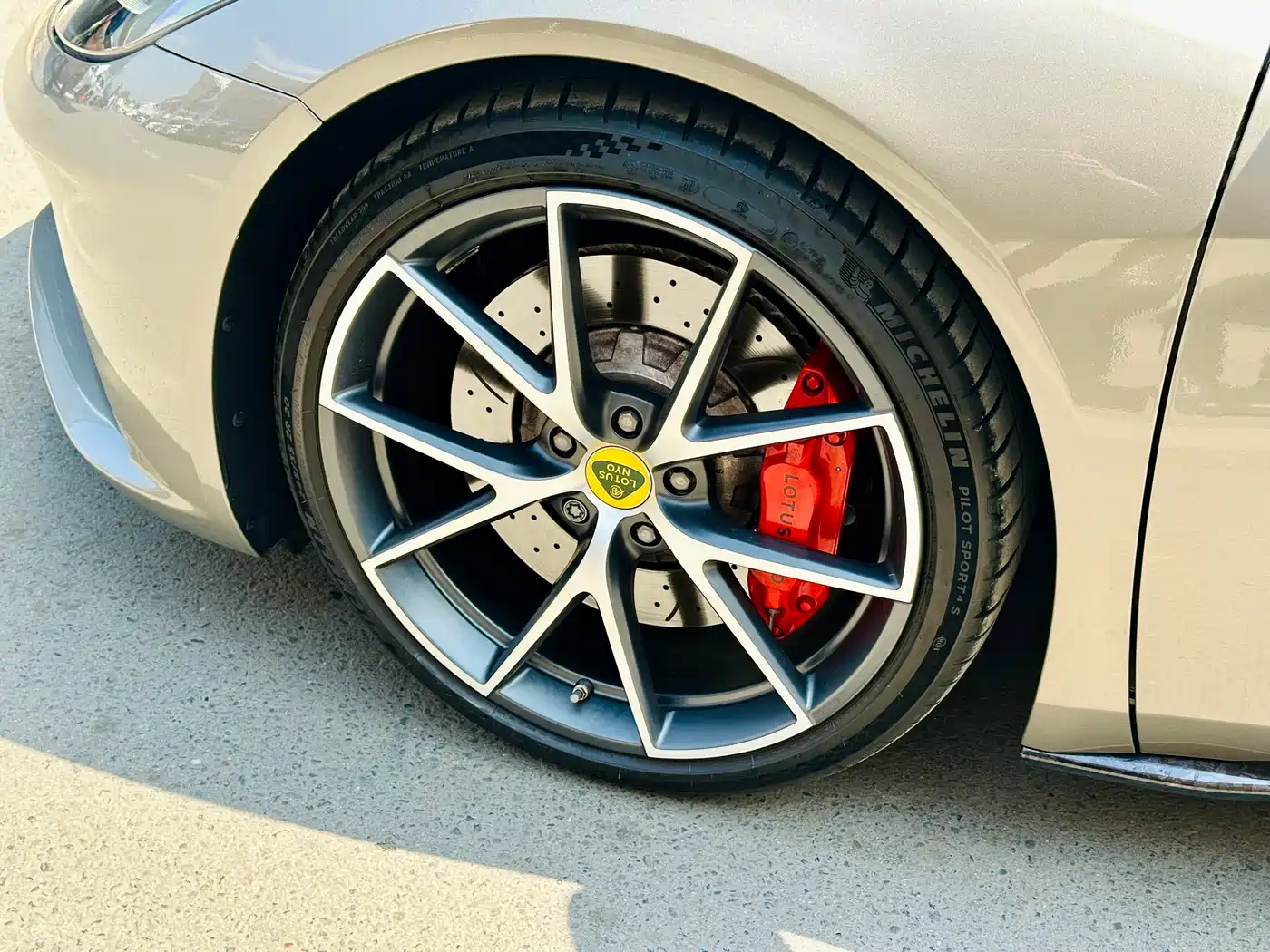 LOTUS SPORTS CAR EMIRA