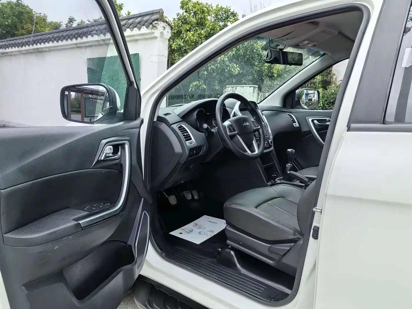 Jiangling Yuhu 3 2020 2018 2.5T Diesel 2WD Luxury Standard Wheelbase