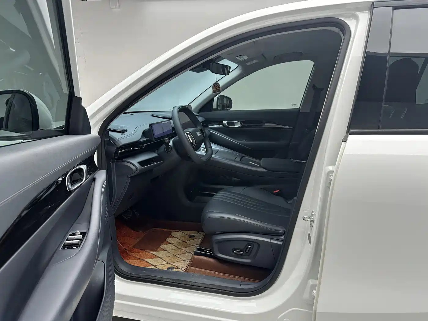 Geely Galaxy Galaxy E5 2024 530km Voyage Edition фото 9