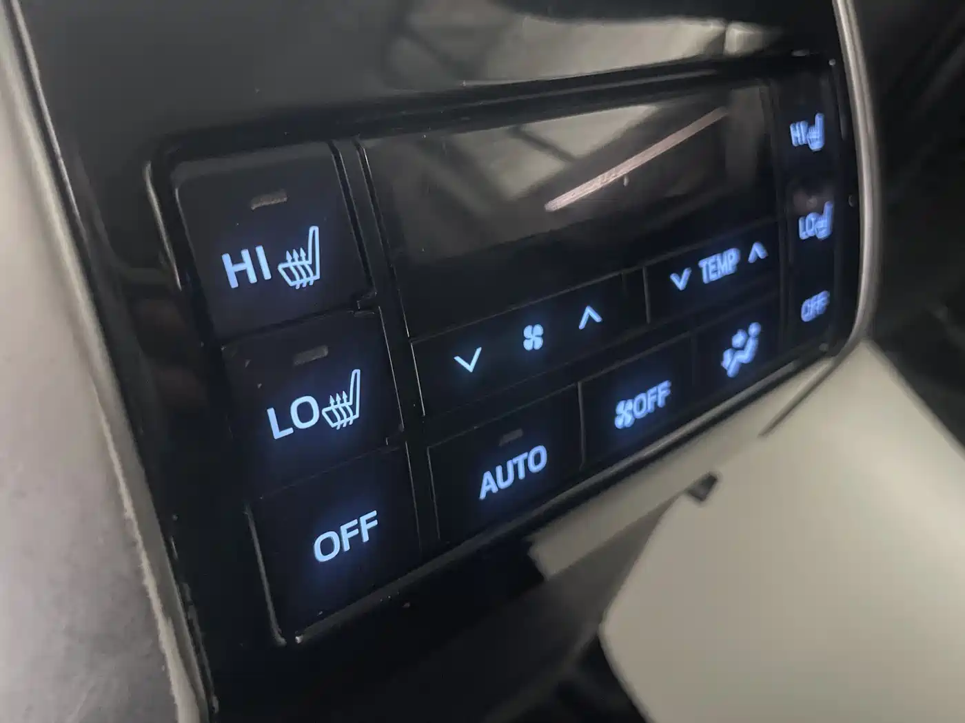 Toyota Prado 2019 3.5L Automatic TX-L Zunxiang Edition фото 28