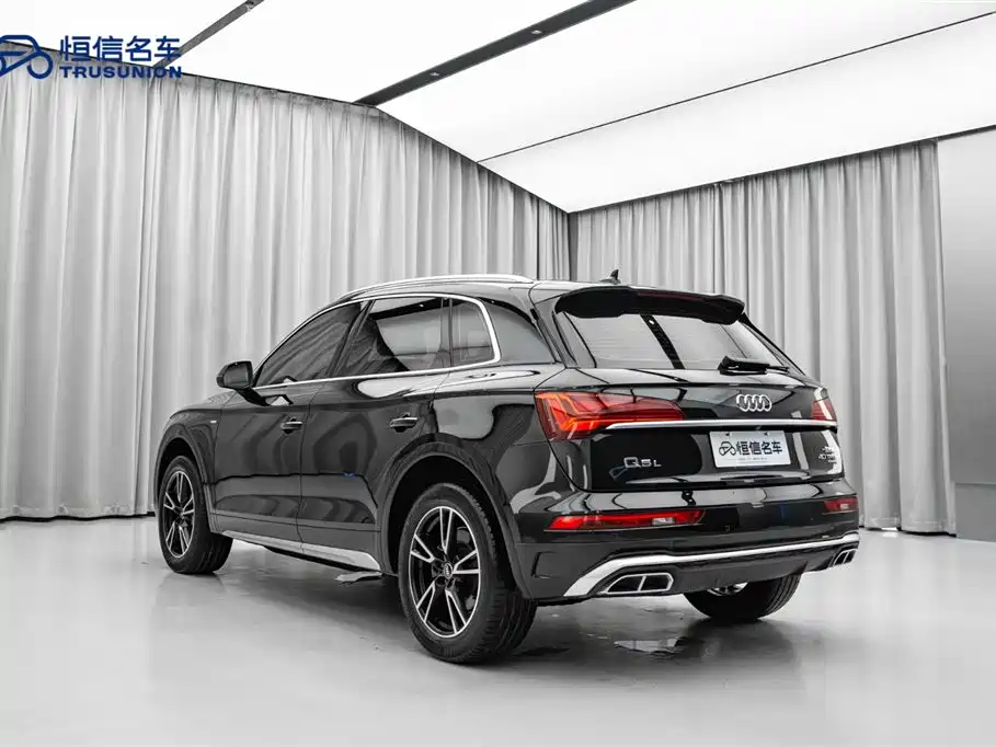 Audi Q5L 2022 40T Fashion Dynamic фото 7