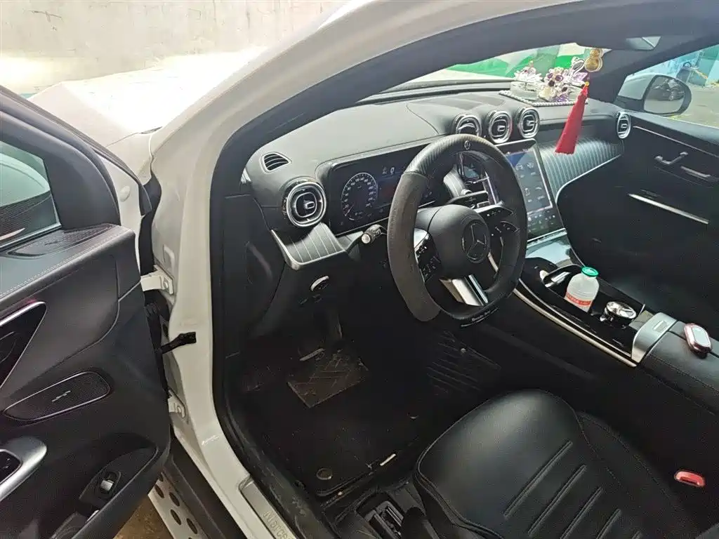 Mercedes-Benz GLC 2023 GLC 300 L 4MATIC Sport 5-Seater фото 12
