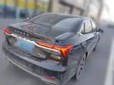 Фото 10 - Roewe i6 MAX