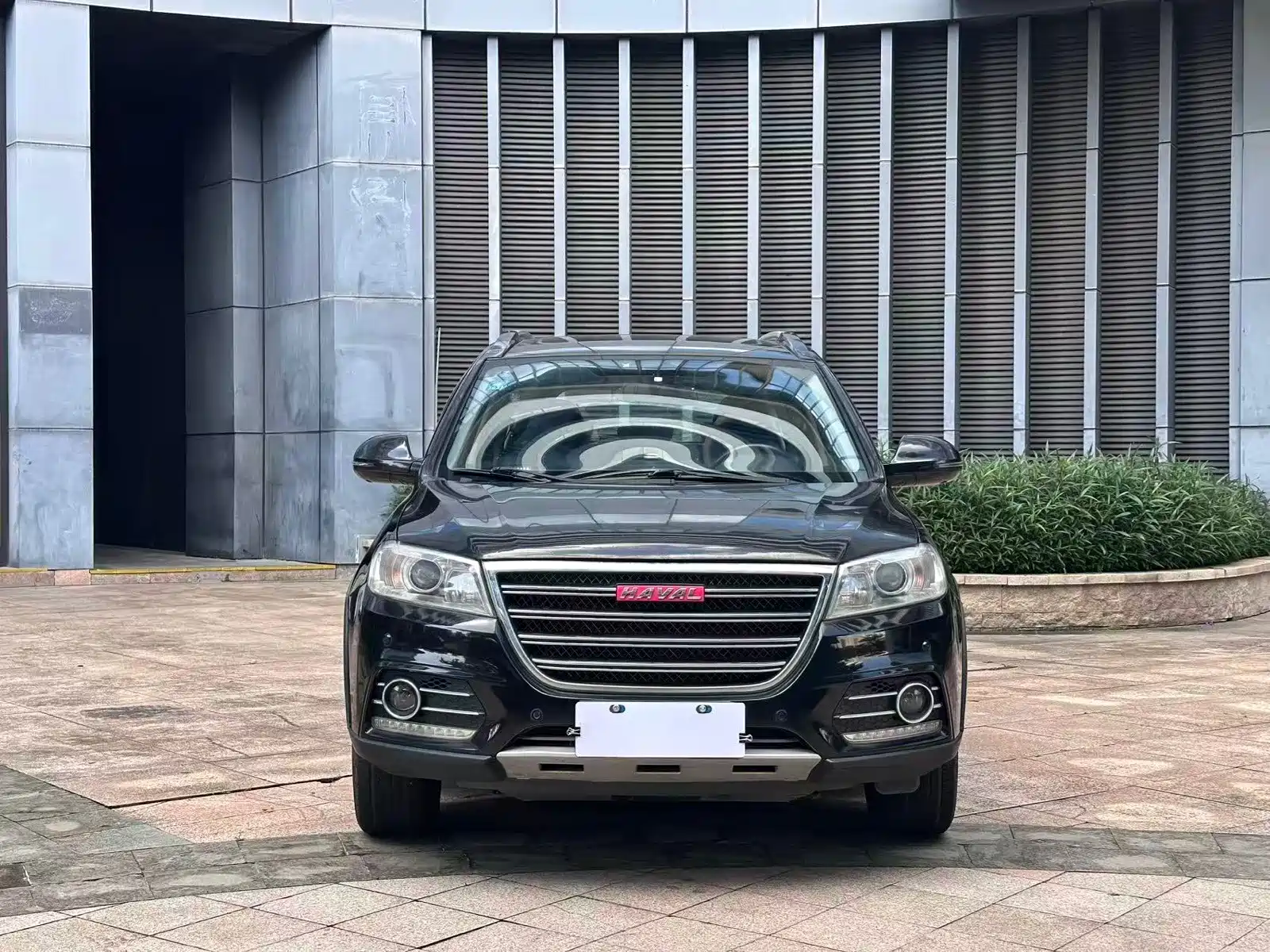 Фото 2 - Haval H6