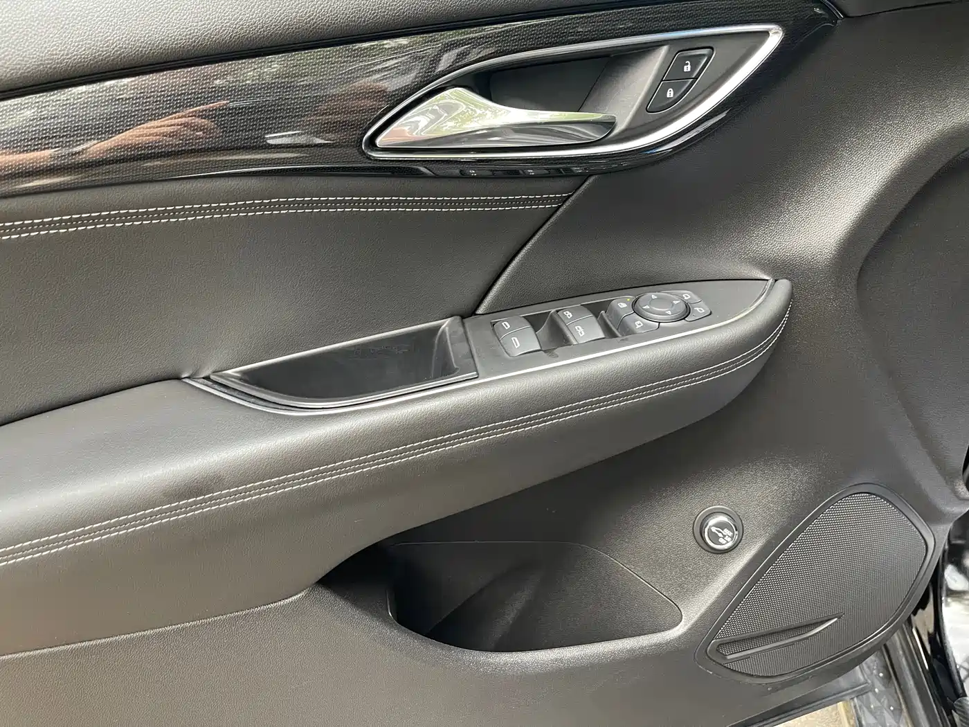 Buick Envision Plus 2024 2023 Enclave Plus 652T 5-Seater Luxury