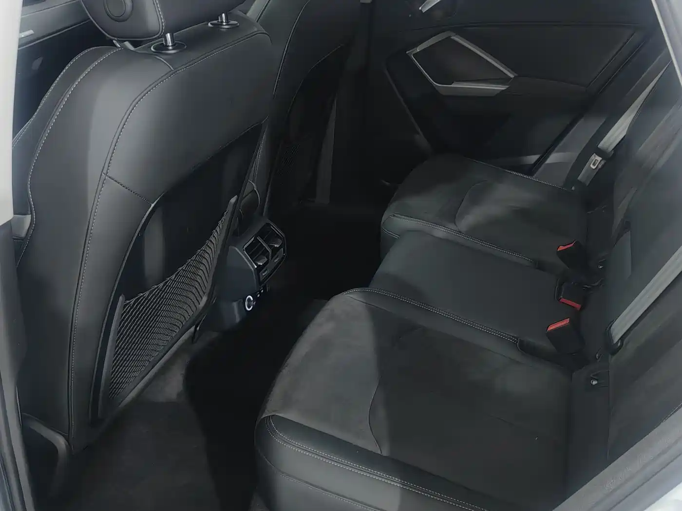 Audi Q3 2022 35 TFSI Fashion Dynamic фото 12