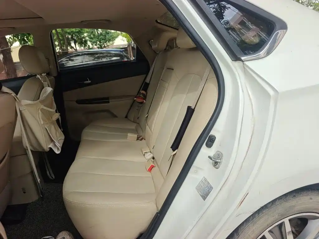 Changan Eado 2015 2015 1.6L Automatic Luxury
