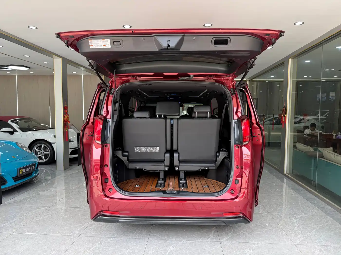Toyota Alphard 2020 Hybrid 2.5L Premium Edition фото 15
