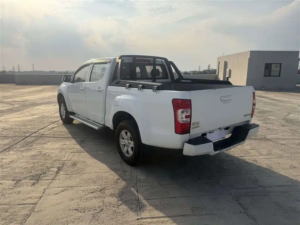 Isuzu Ruimai 2019 2018 2.8T Classic Edition 2WD Luxury Model with Extended Cargo Box JE493ZLQ5F
