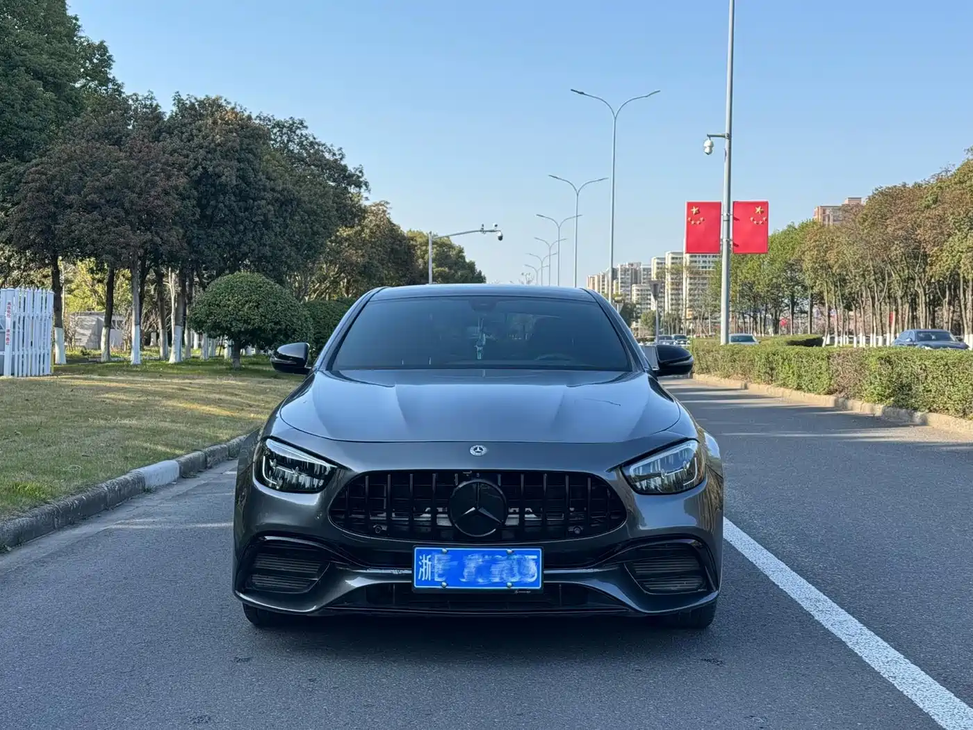 MERCEDES-BENZ E CLASS