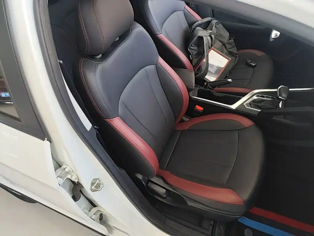 Photo 25 - Geely Vision X3