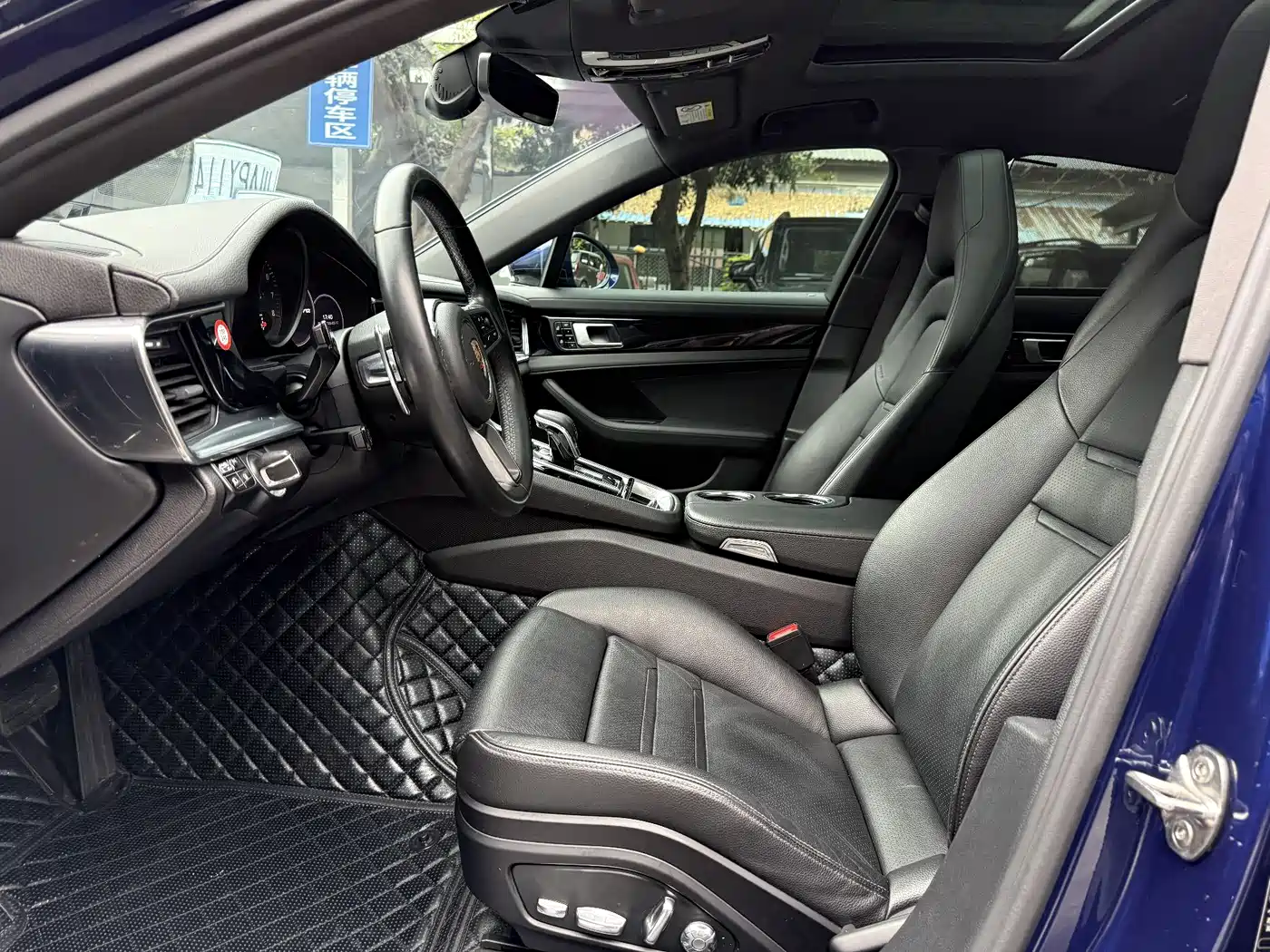 Porsche Panamera 2019 Panamera Executive Long Wheelbase 2.9T фото 7