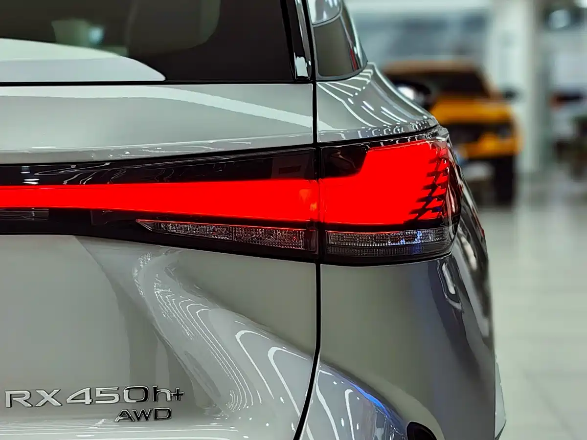 Lexus RX New Energy 2023 450h+ 4WD Enjoyment фото 6