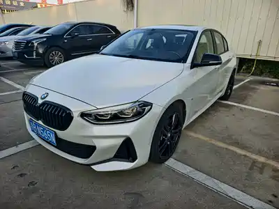 BMW 1
