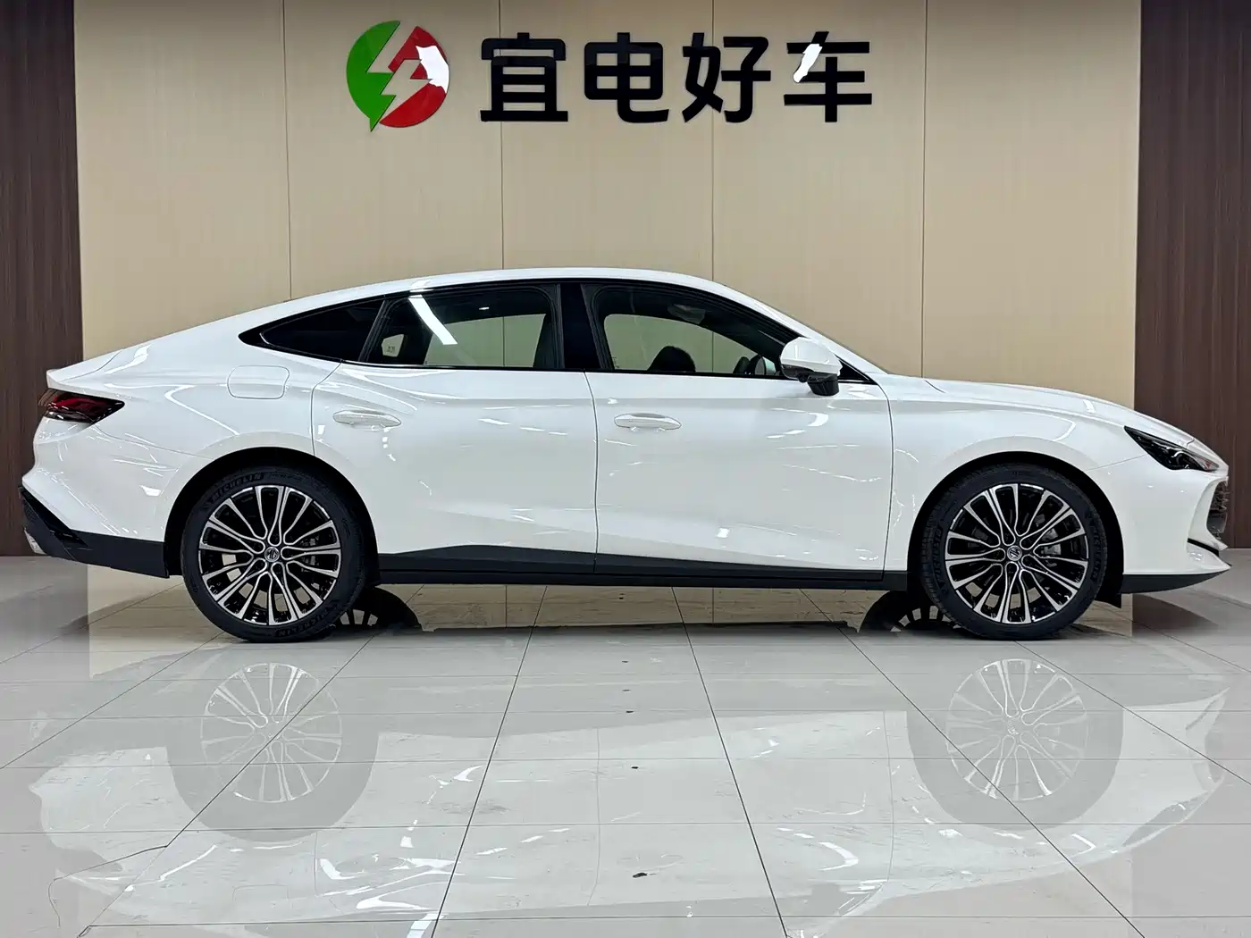 MG MG7 2026 2025 1.5T 300 DCT Elegance Edition