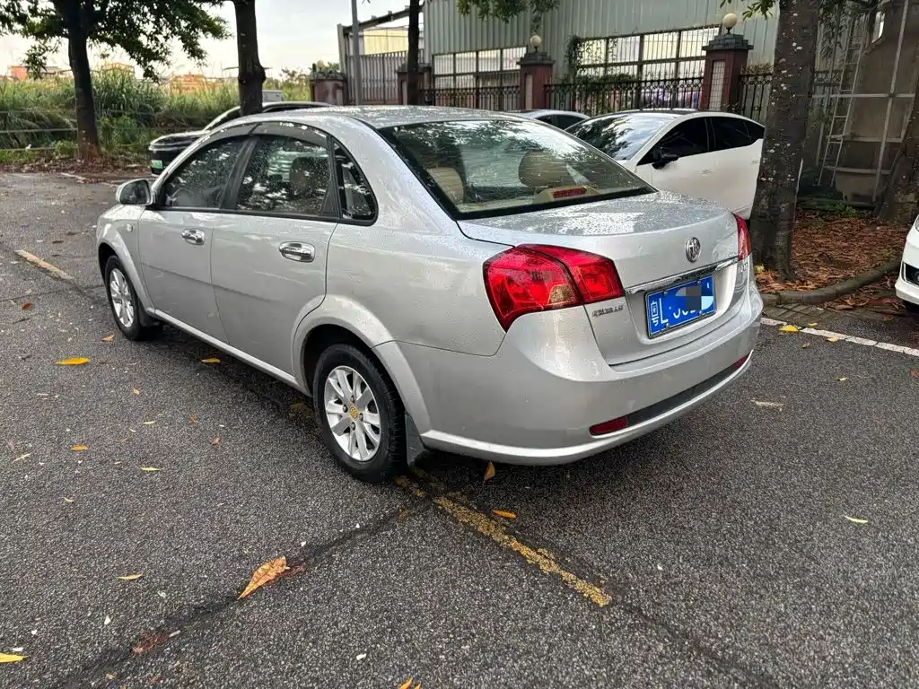 Фото 10 - Buick Excelle