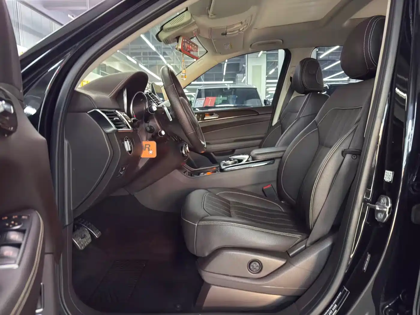 Mercedes-Benz GLS 2018 GLS 400 4MATIC Dynamic фото 11