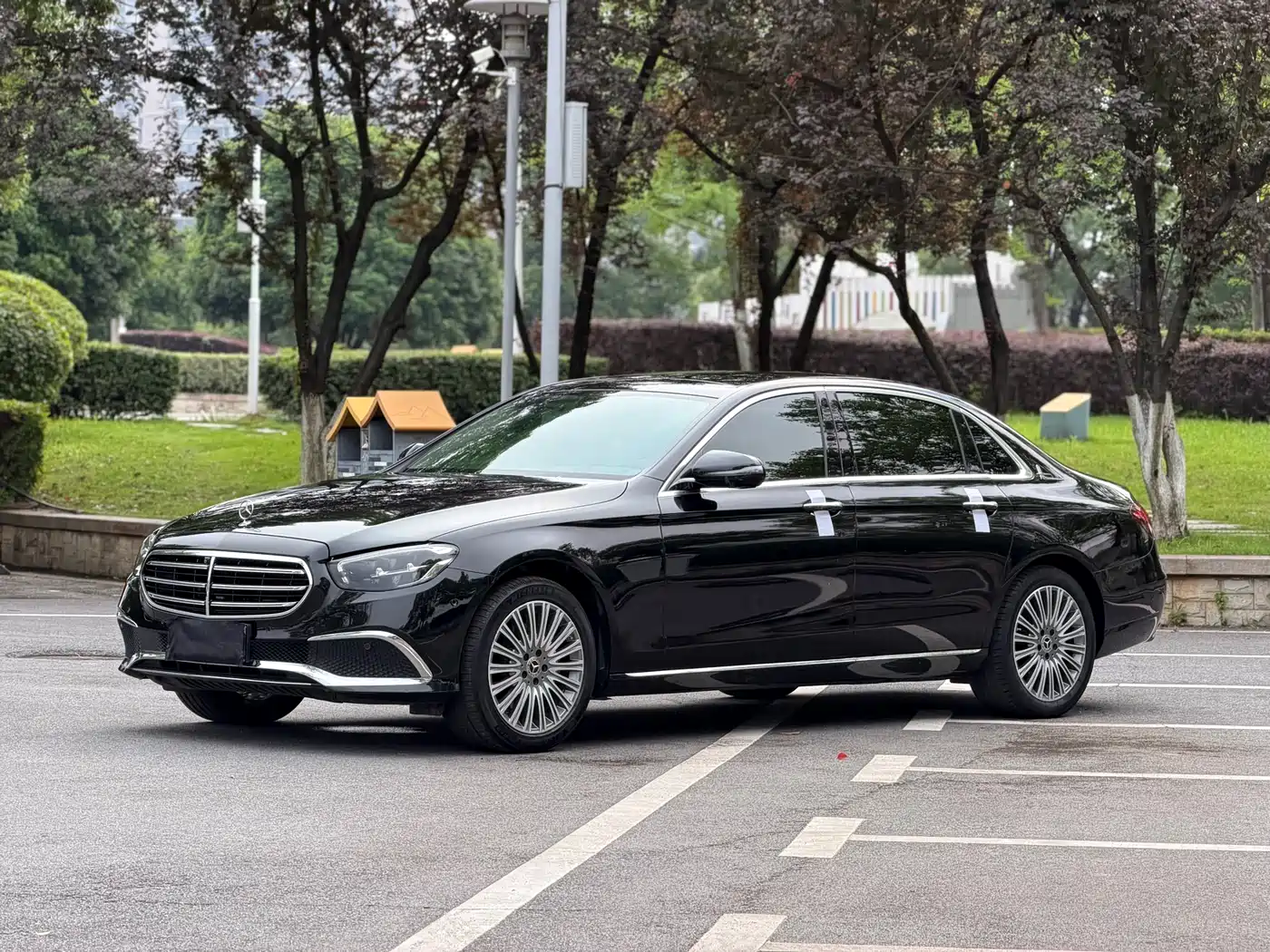 Mercedes-Benz E-Class 2022 Facelift E 300 L Luxury Style фото 5