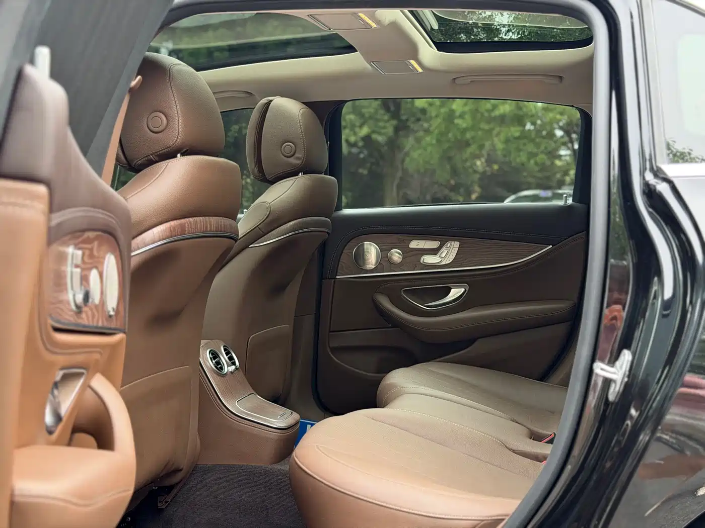 Mercedes-Benz E-Class 2022 Facelift E 300 L Luxury Style фото 12