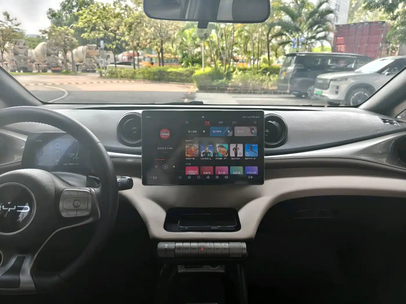 BYD Dolphin 2023 420km Fashion Edition фото 18
