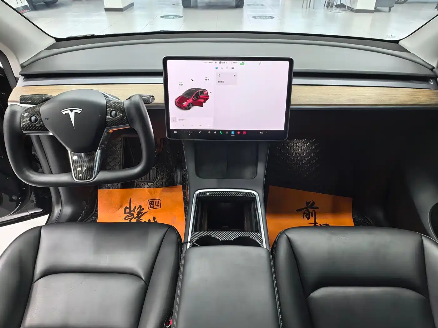 TESLA MODEL Y