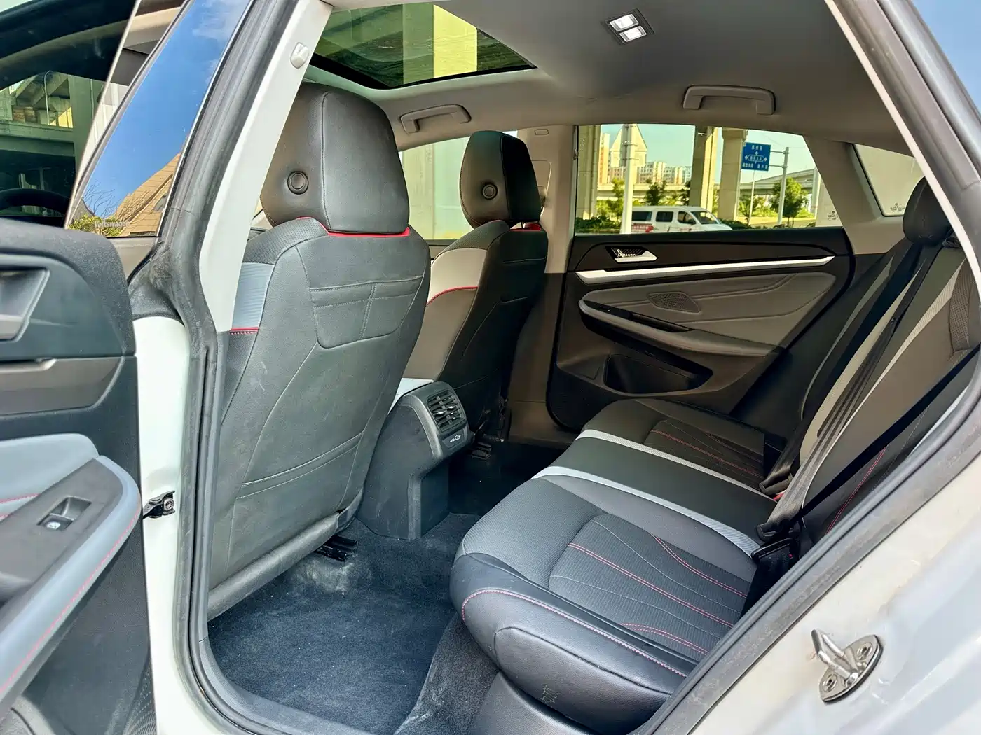 Volkswagen Lamando, миниатюра 15