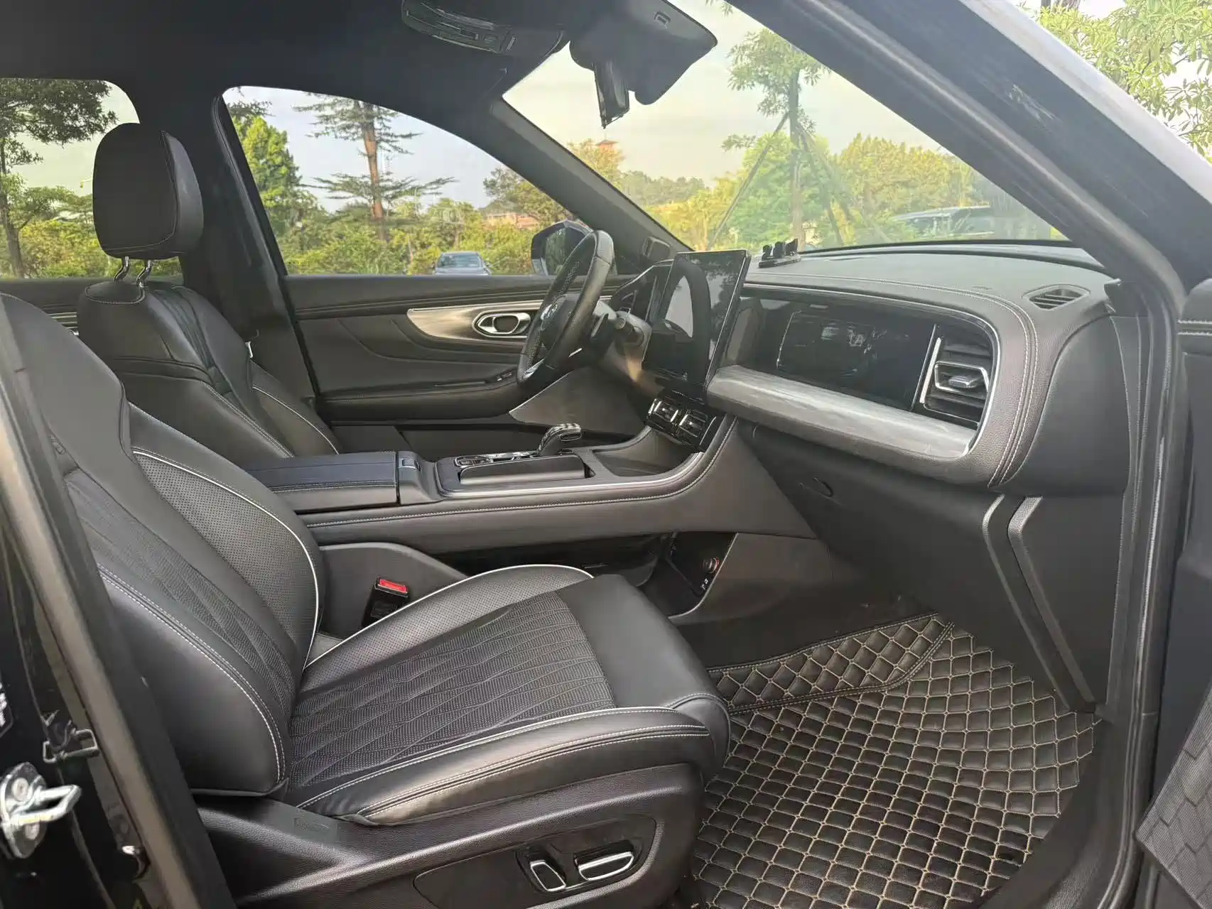 Photo 11 - GAC Trumpchi GS8