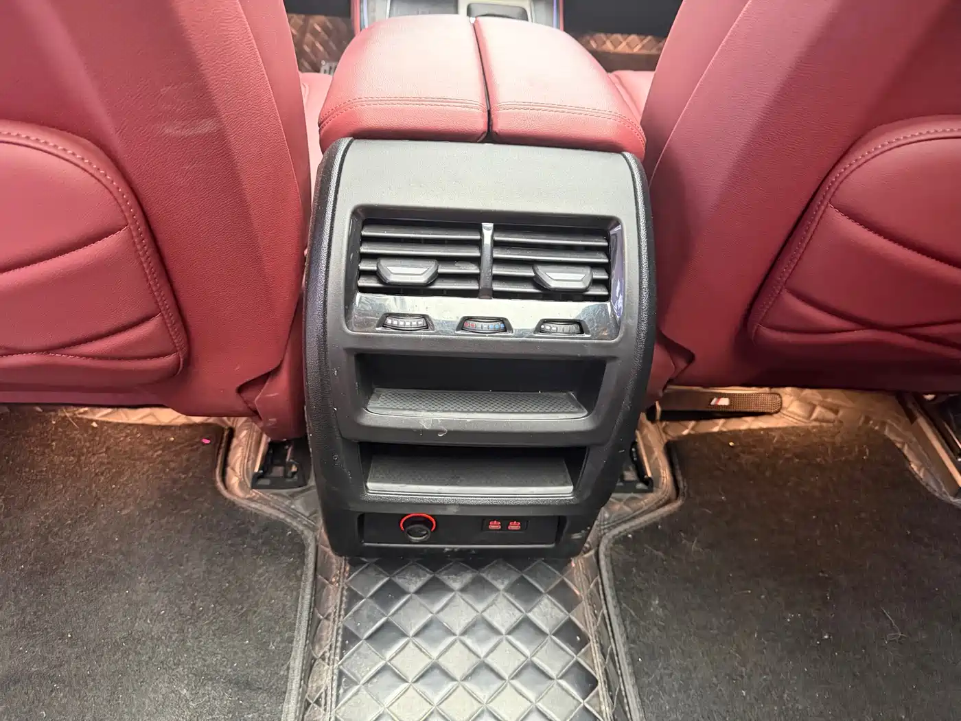 BMW X5 2023 xDrive 30Li Premium M Sport Package фото 9
