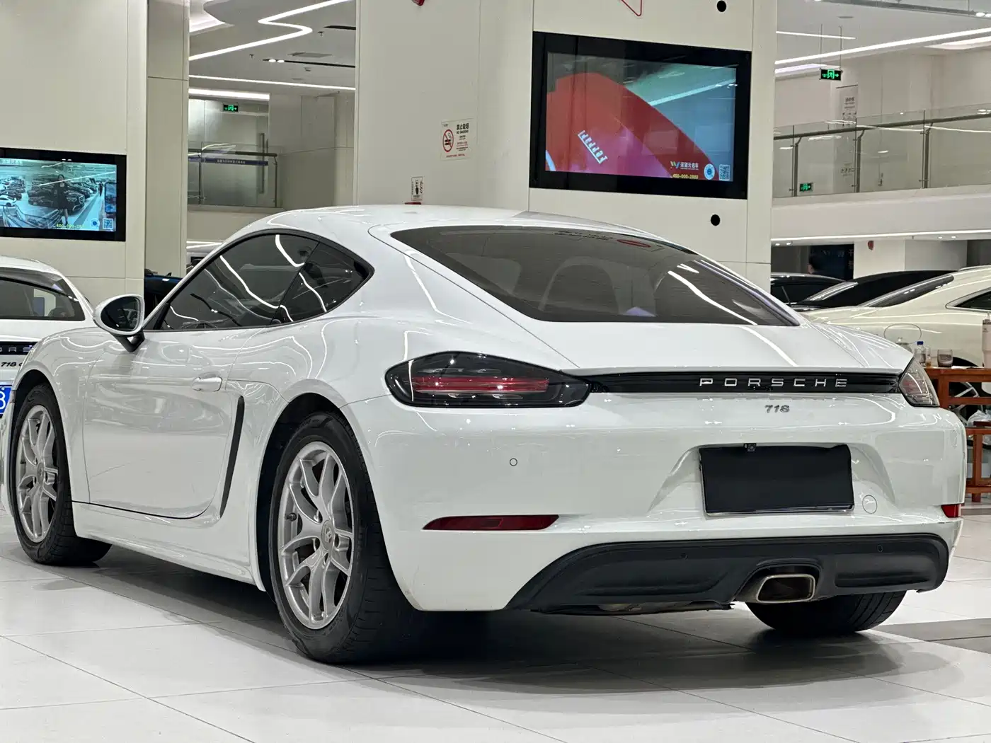Porsche 718 2020 Cayman 2.0T фото 12
