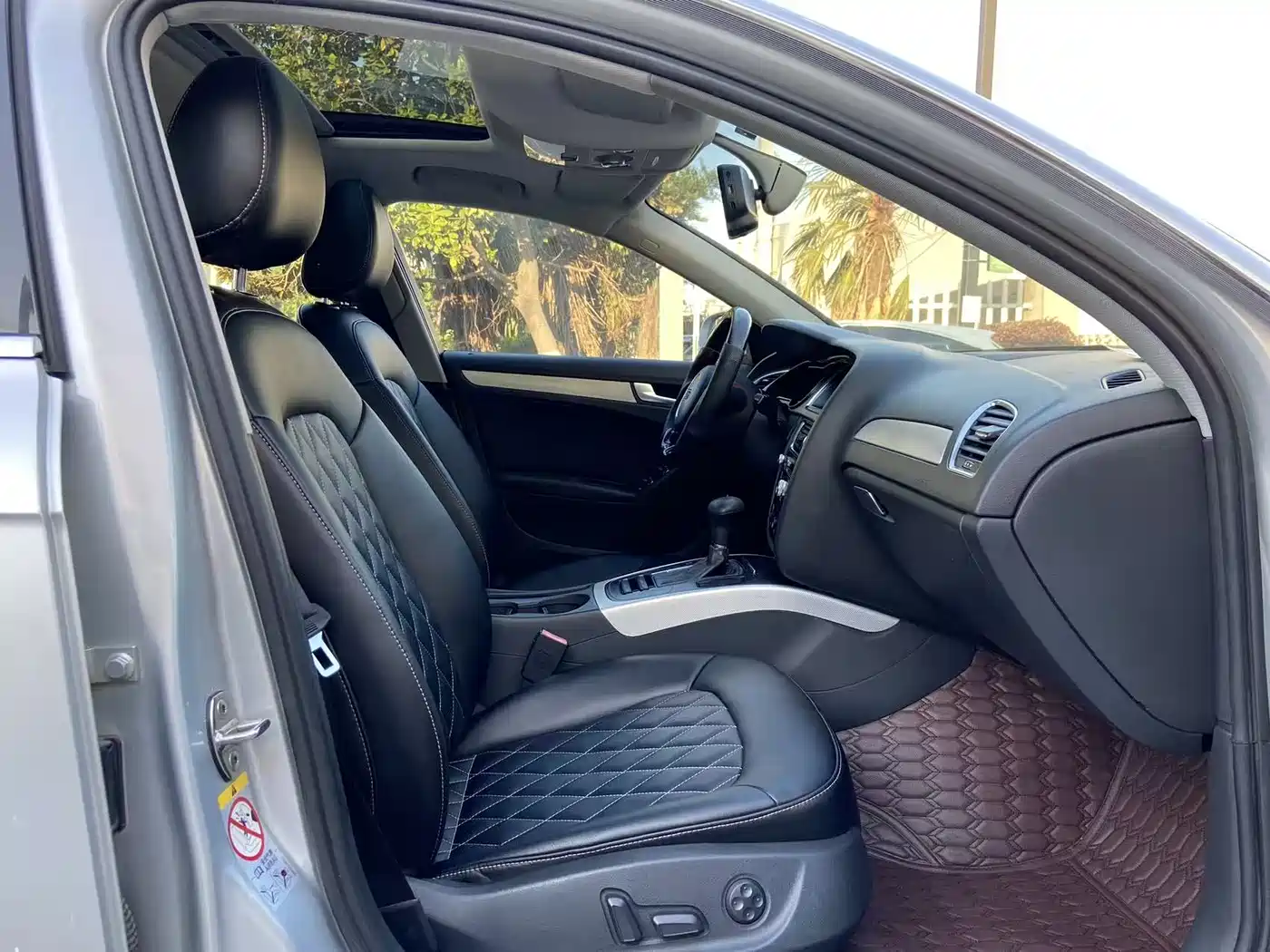 Audi A4L 2013 35 TFSI Automatic Comfort фото 12