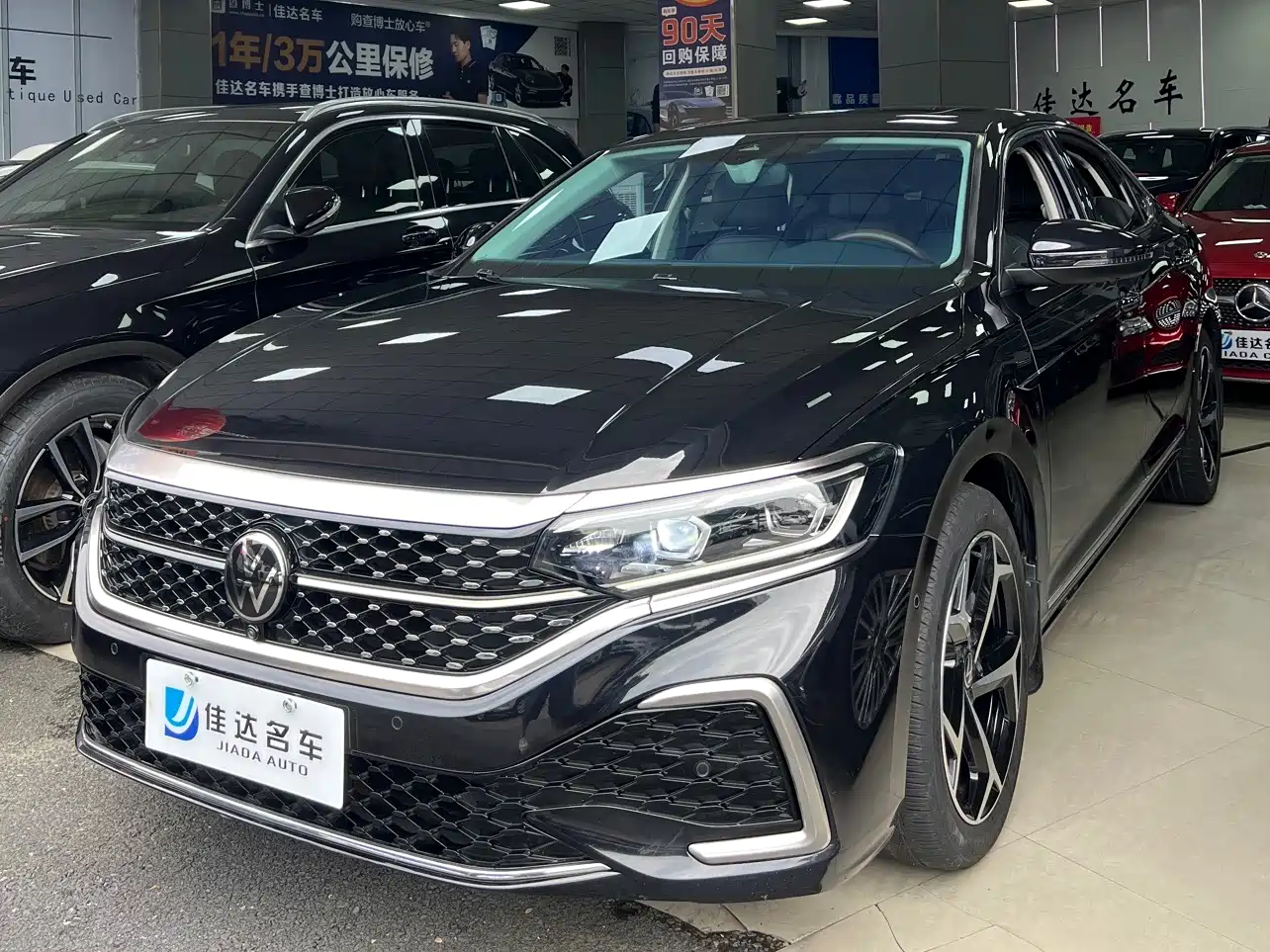 Volkswagen Passat 2023 330TSI Starlight Luxury Edition