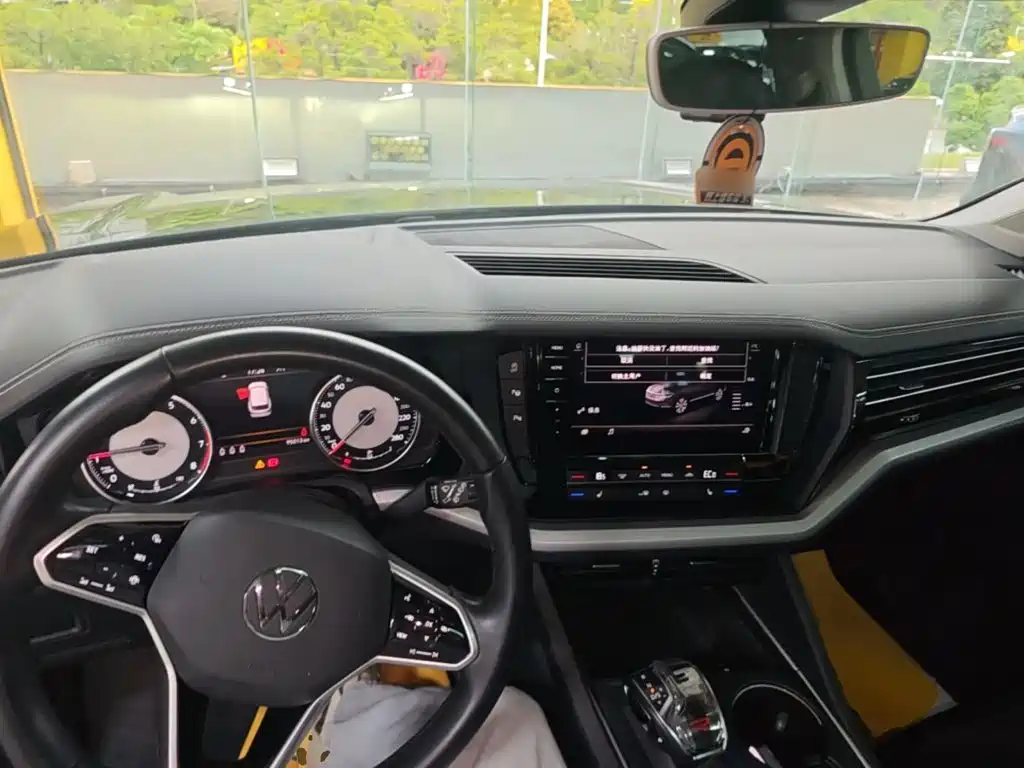 Volkswagen Touareg 2023 2022 2.0TSI Pilot Special Edition