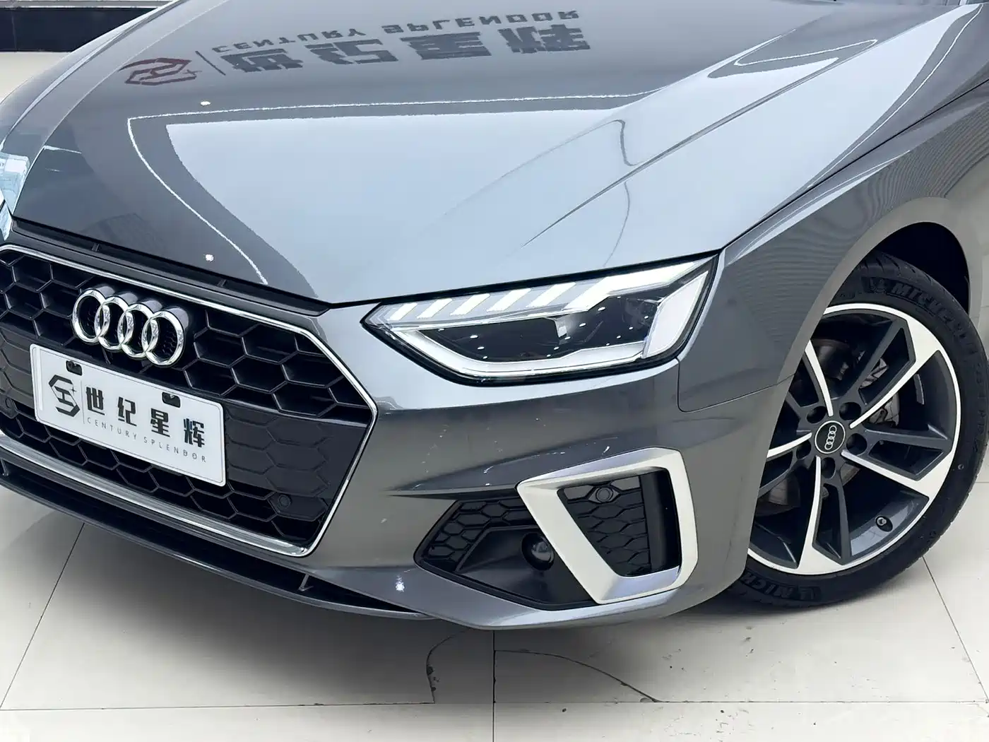 Фото 9 - Audi A4L