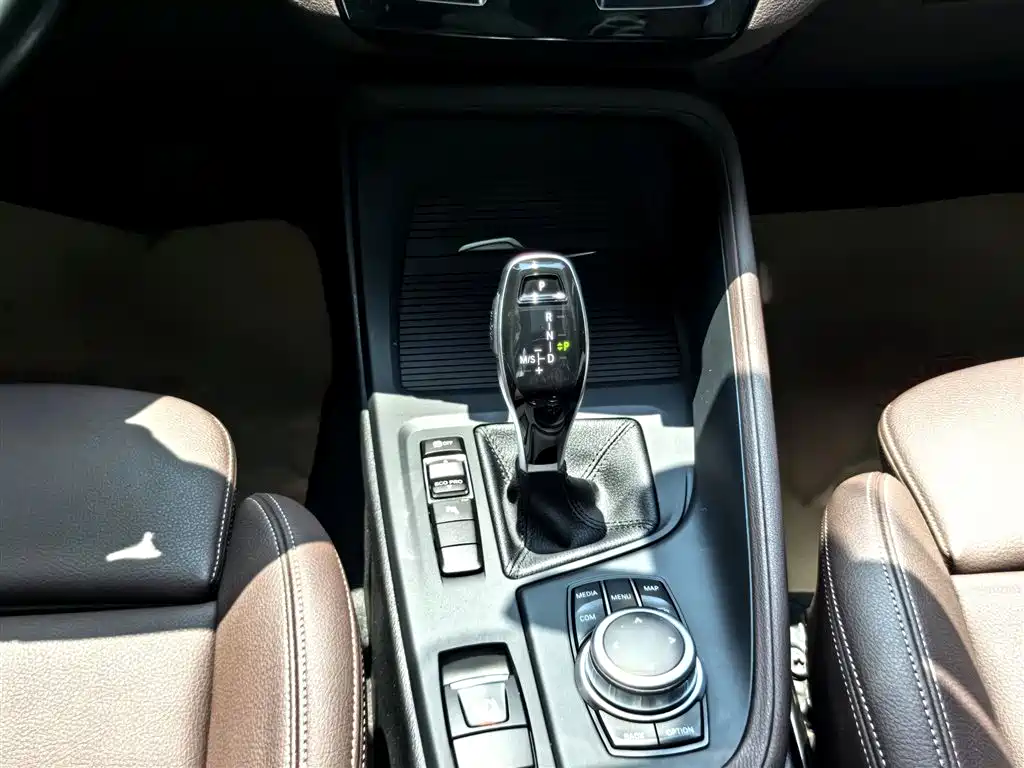 BMW X1 2022 sDrive25Li Leading фото 6