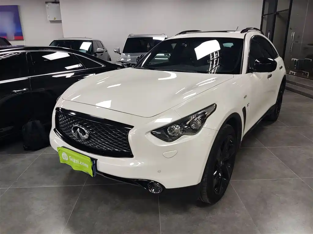 Infiniti QX70 2018 2015 Model 3.7L Shadow Edition