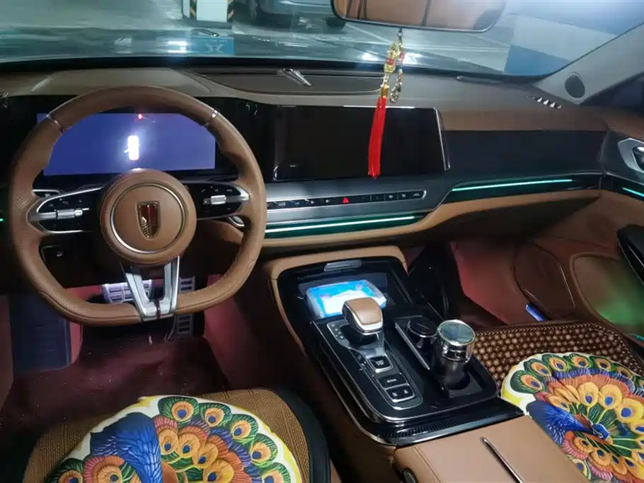 Hongqi H9 2024 2.0T Qi Enjoy Private Fashion Edition фото 12