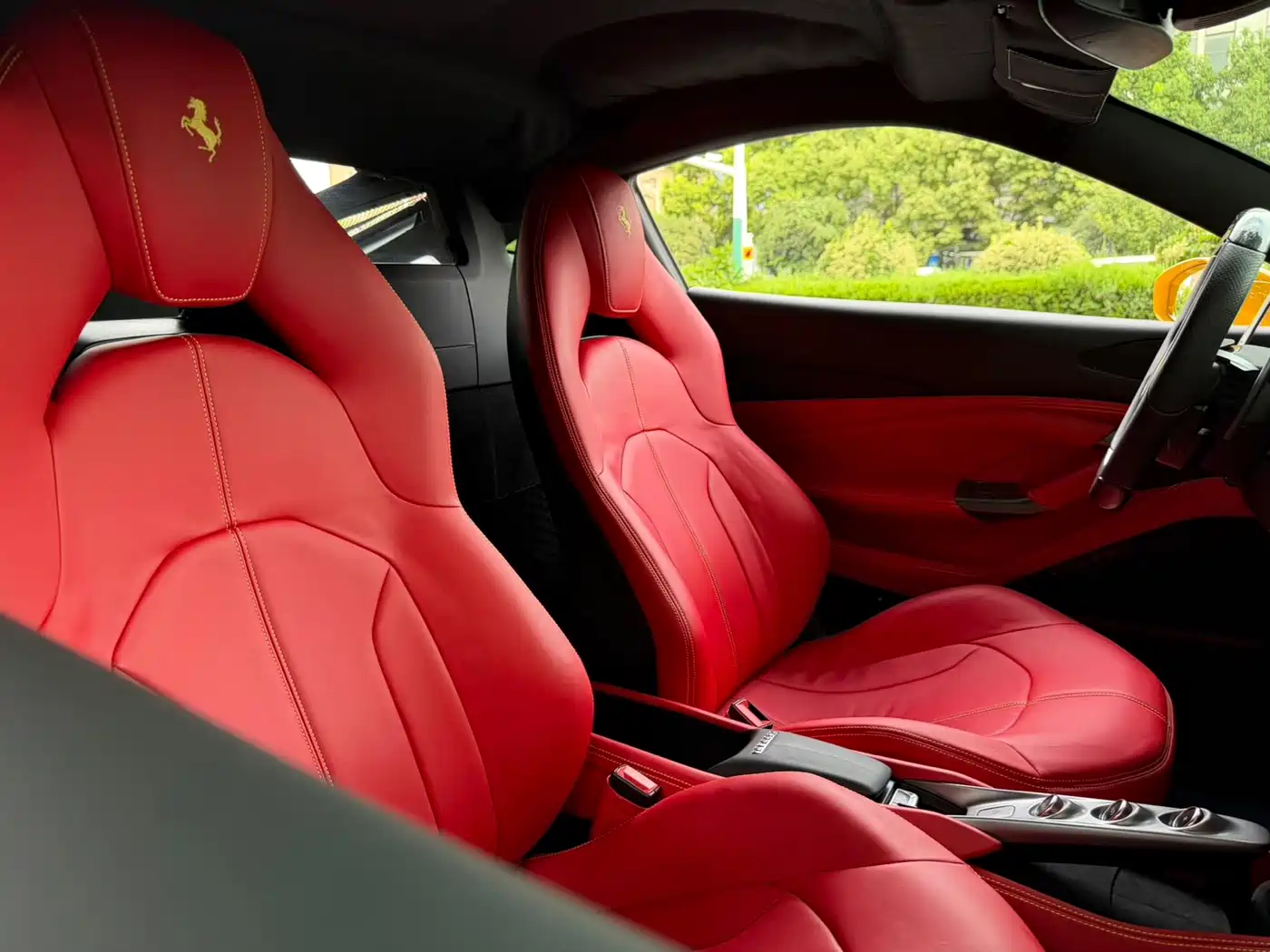 Ferrari F8 2021 2019 Tributo 3.9T V8