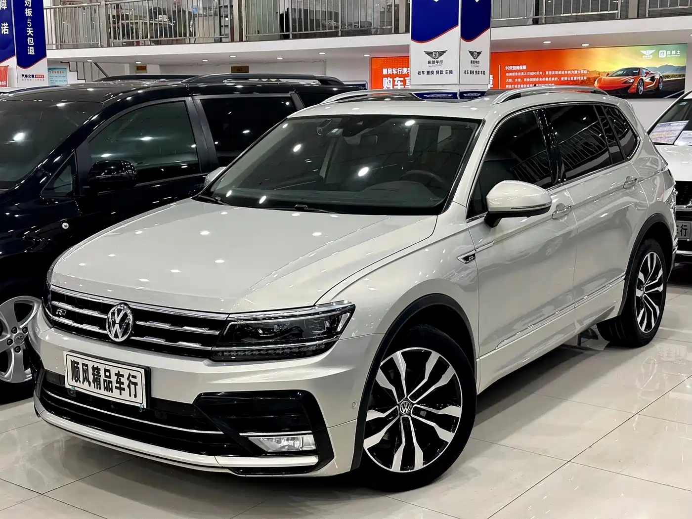 Volkswagen Tiguan L 2019 Edition 380TSI Auto 4WD R-Line Premium Flagship Version China V фото 3