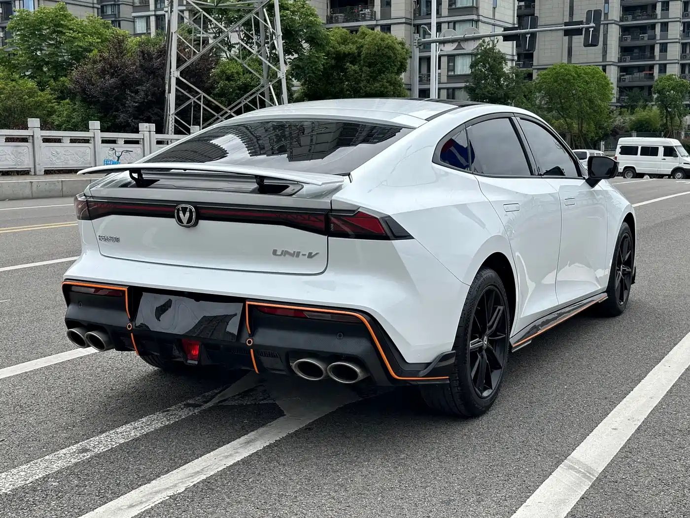 CHANGAN UNI-V