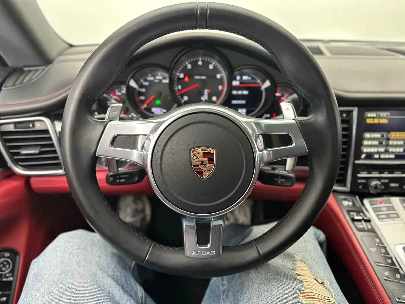 Porsche Panamera 2016 Panamera 4 Executive Edition 3.0T фото 26