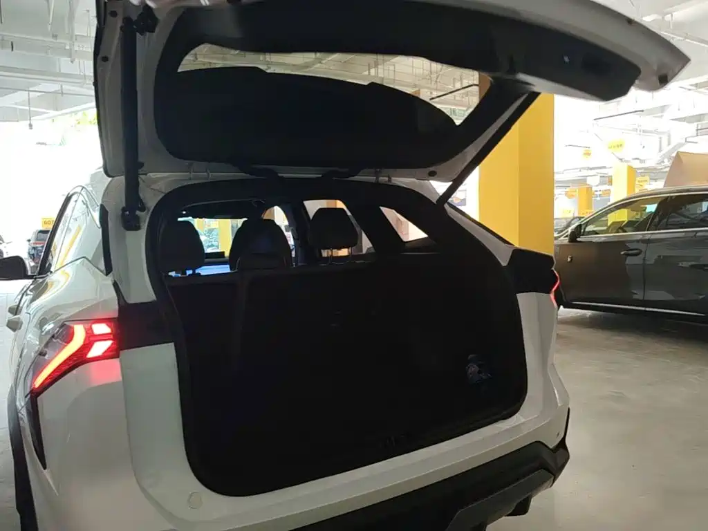 Geely Galaxy Galaxy L7 2025 2025 EM-i 115km Explorer Edition
