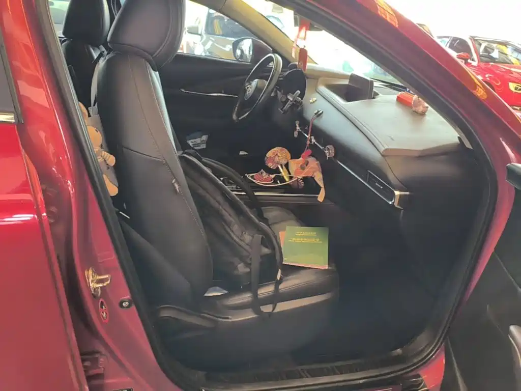 Photo 25 - Mazda CX-30