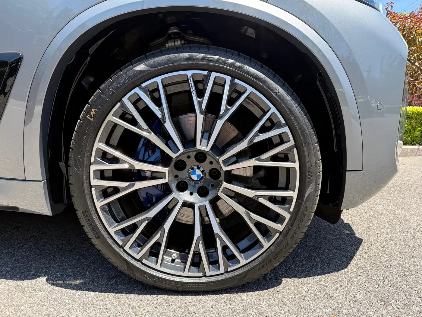 BMW X5 2025 Model xDrive 40Li Exclusive M Sport Blackout Package фото 6