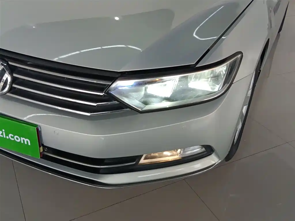 Volkswagen Magotan 2018 280TSI DSG Comfort фото 24