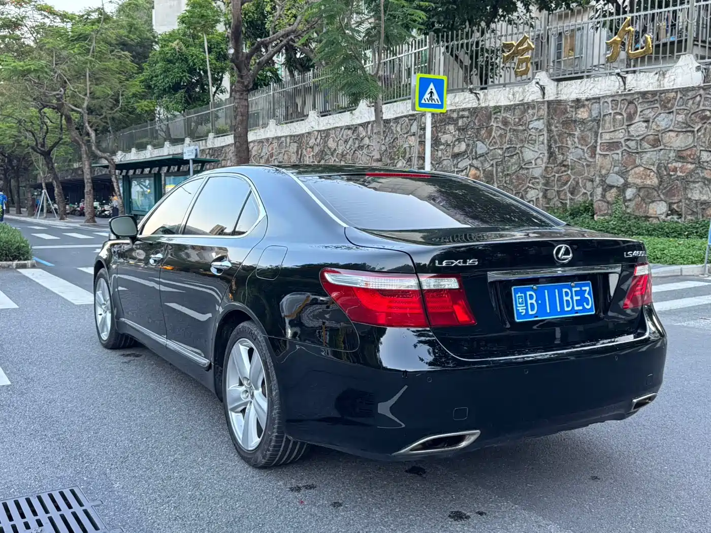 Lexus LS 2006 460L фото 10